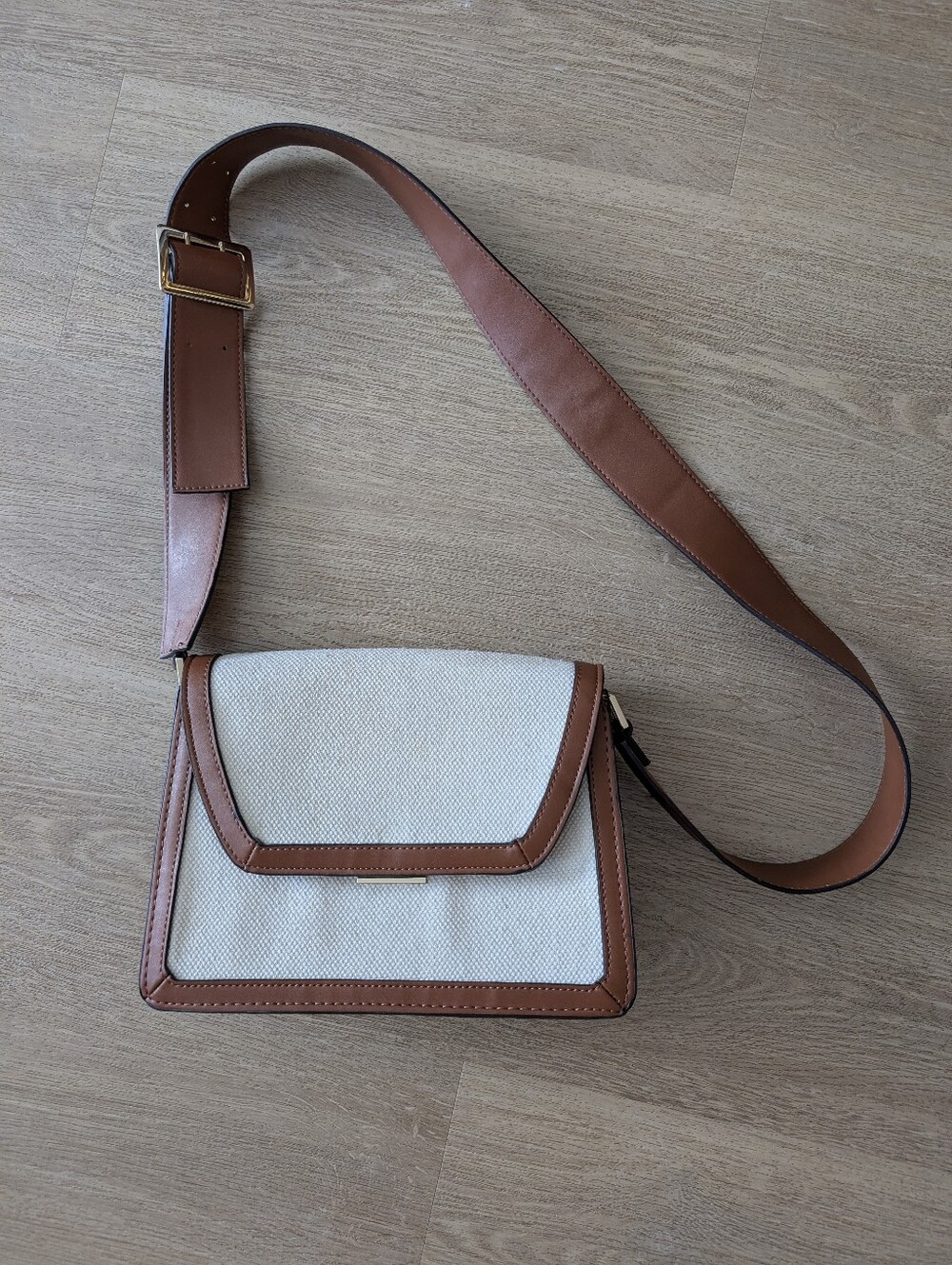 Mango Cottage core Cream Canvas Crossbody with Brown Leather Trim - Picture 4 of 10